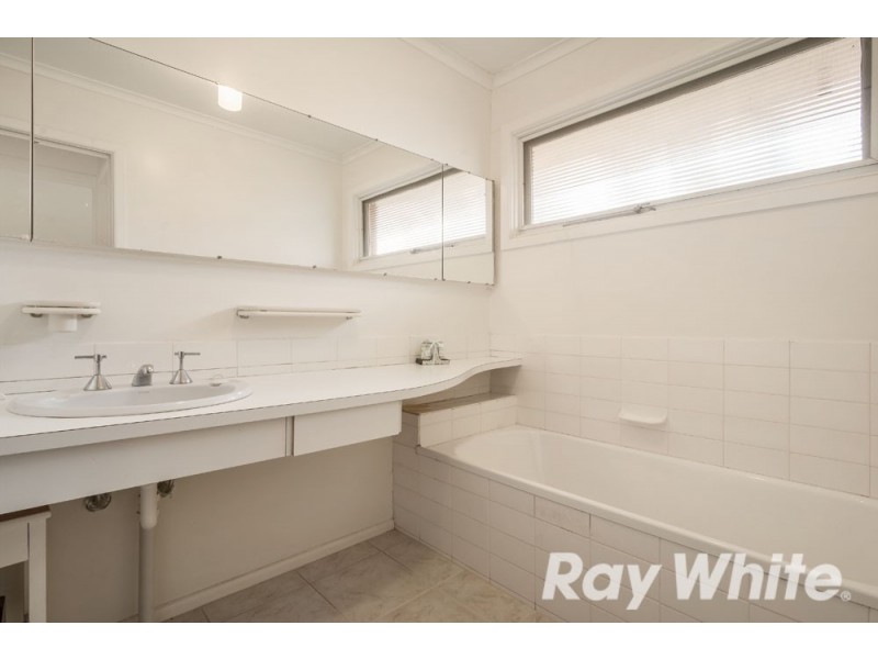 6 Don Court, Wantirna South VIC 3152
