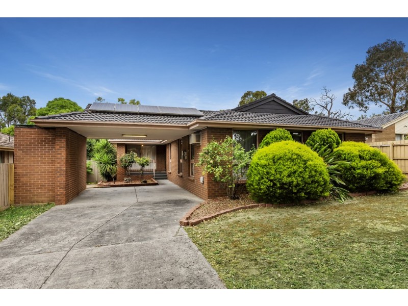 16 Benwerrin Drive, Wantirna VIC 3152