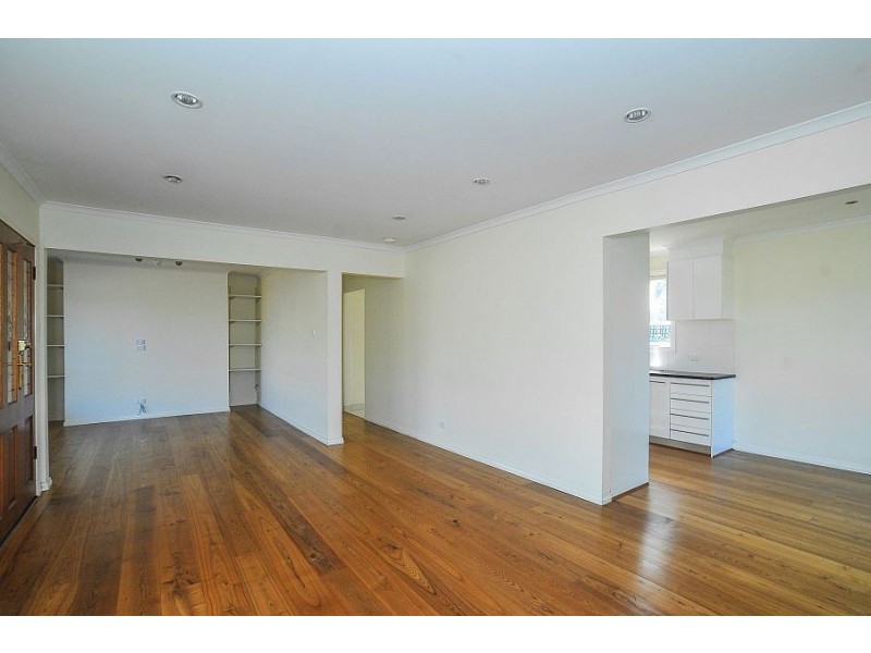 28 Lewis Road, Wantirna South VIC 3152