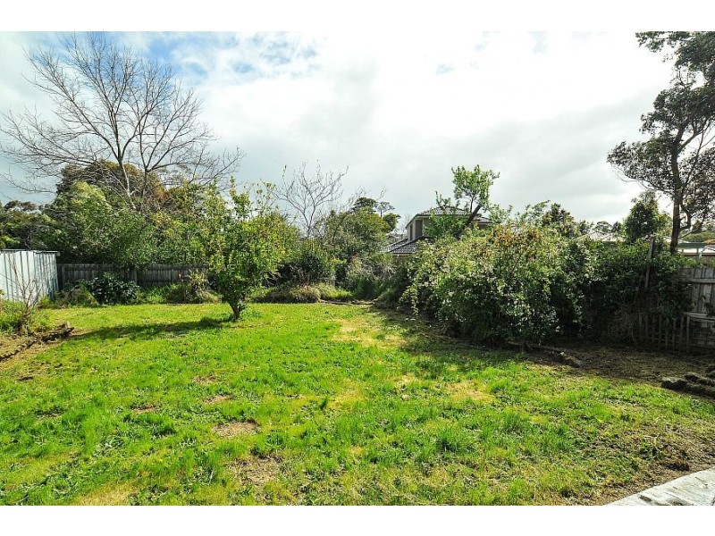 28 Lewis Road, Wantirna South VIC 3152