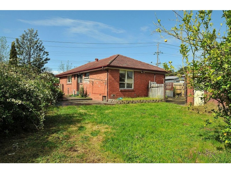 28 Lewis Road, Wantirna South VIC 3152