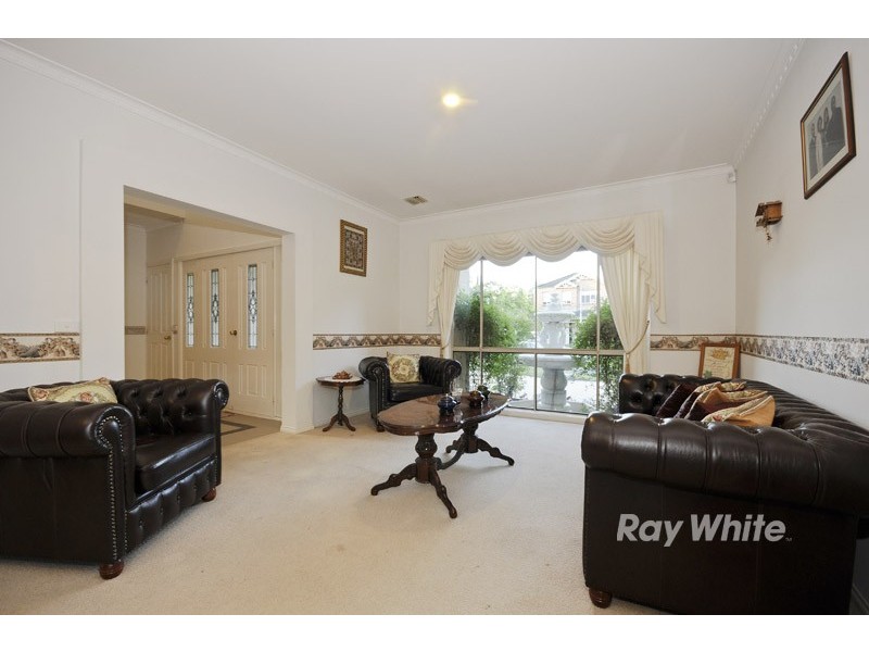 62 Mosman Close, Wantirna South VIC 3152