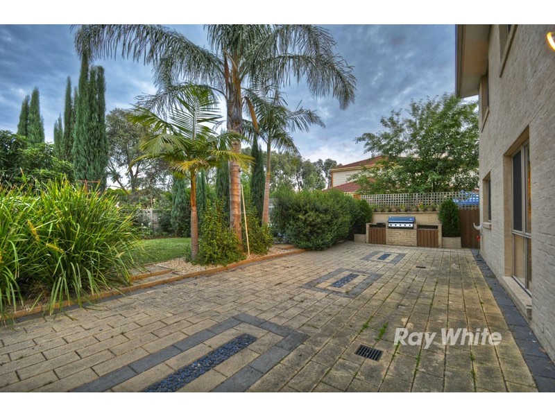 62 Mosman Close, Wantirna South VIC 3152