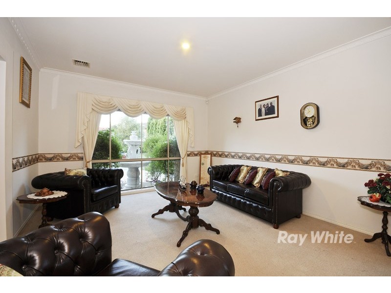 62 Mosman Close, Wantirna South VIC 3152