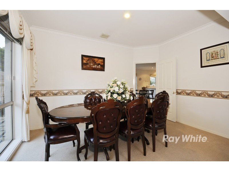 62 Mosman Close, Wantirna South VIC 3152