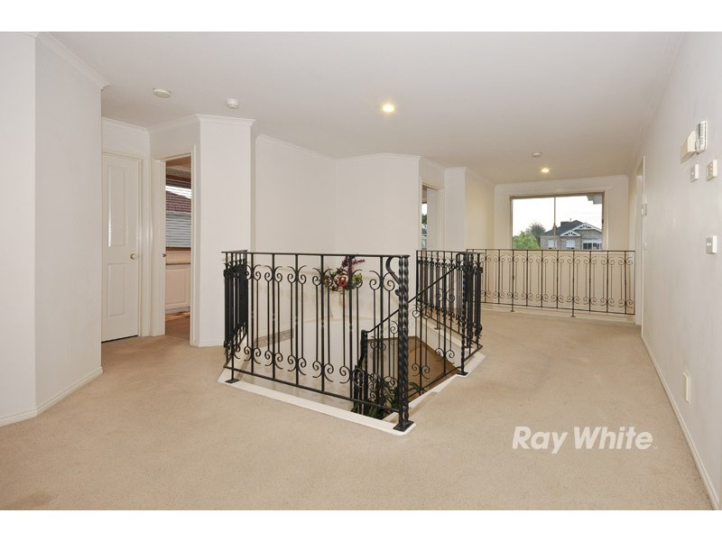 62 Mosman Close, Wantirna South VIC 3152