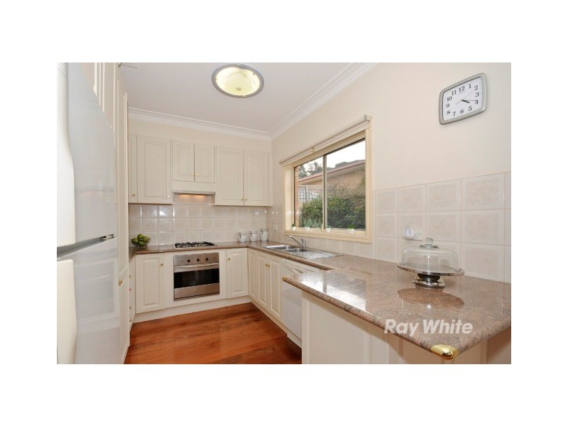 2/21 Barmah Drive, Wantirna VIC 3152