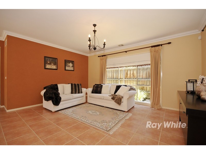 42 Amersham Drive, Wantirna VIC 3152