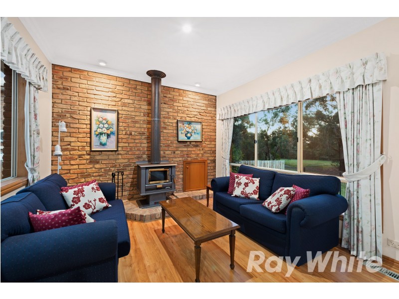 40 Watersedge Close, Knoxfield VIC 3180