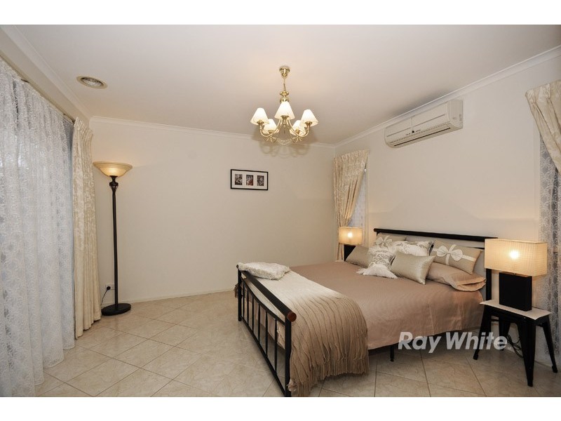 6 Newell Street, Bayswater North VIC 3153