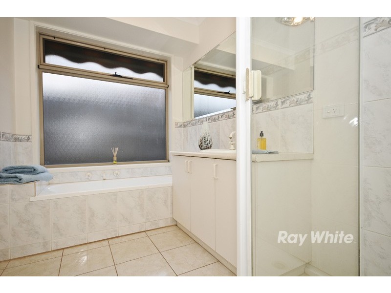 6 Newell Street, Bayswater North VIC 3153