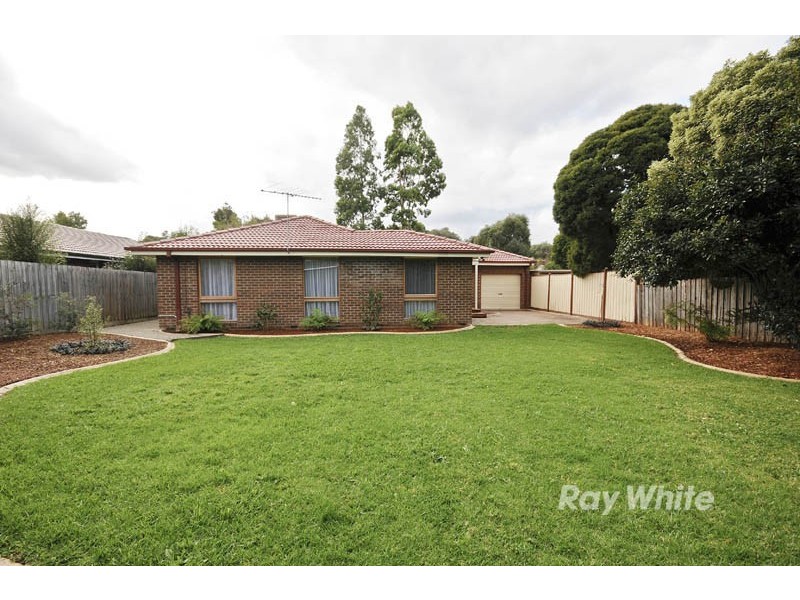 18 Wallace Road, Wantirna South VIC 3152