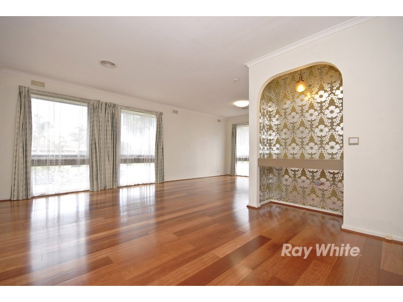 12 Mowbray Drive, Wantirna South VIC 3152