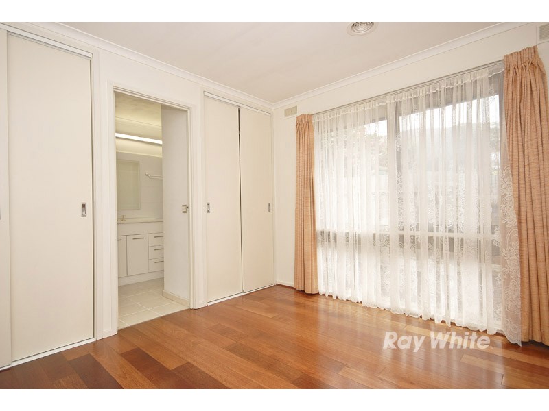 12 Mowbray Drive, Wantirna South VIC 3152