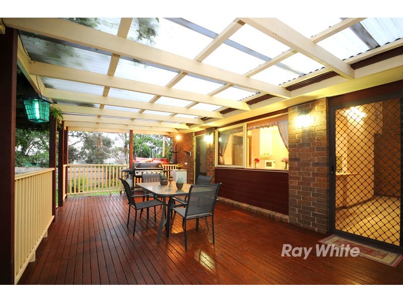 4 Newbury Court, Wantirna South VIC 3152