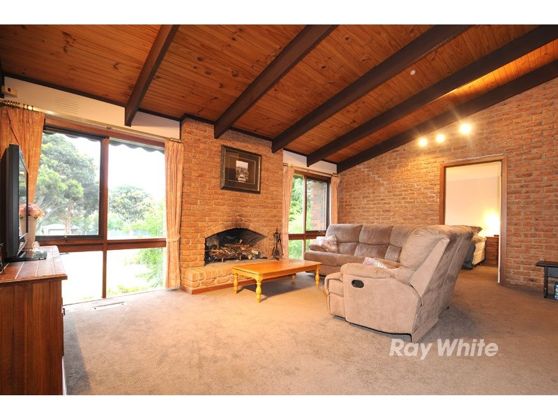 4 Newbury Court, Wantirna South VIC 3152