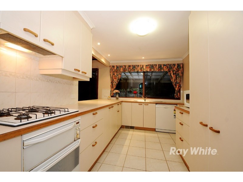 4 Newbury Court, Wantirna South VIC 3152