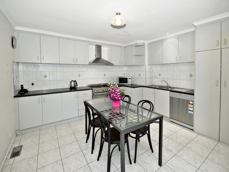 12 Sylphide Way, Wantirna South VIC 3152