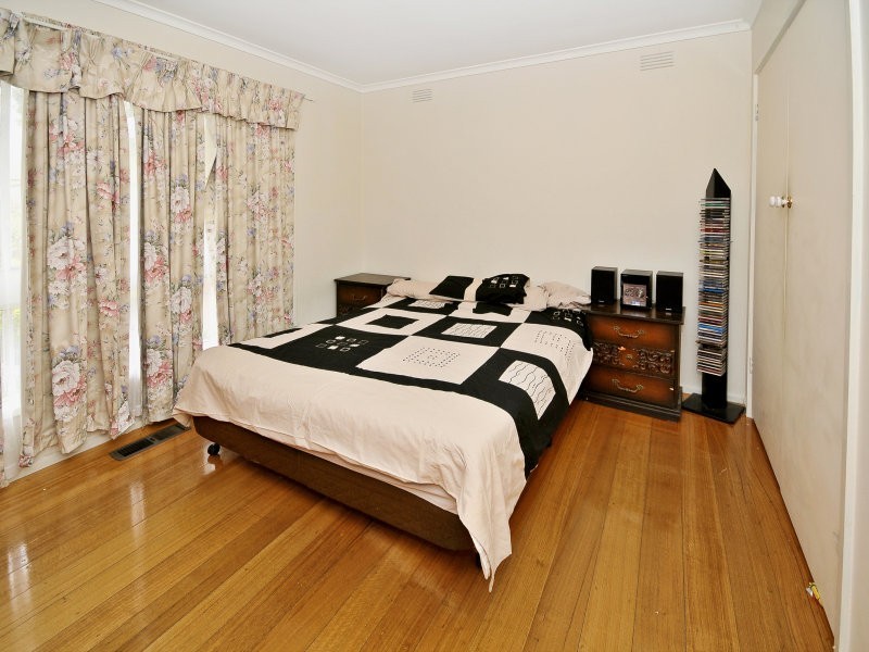 12 Sylphide Way, Wantirna South VIC 3152