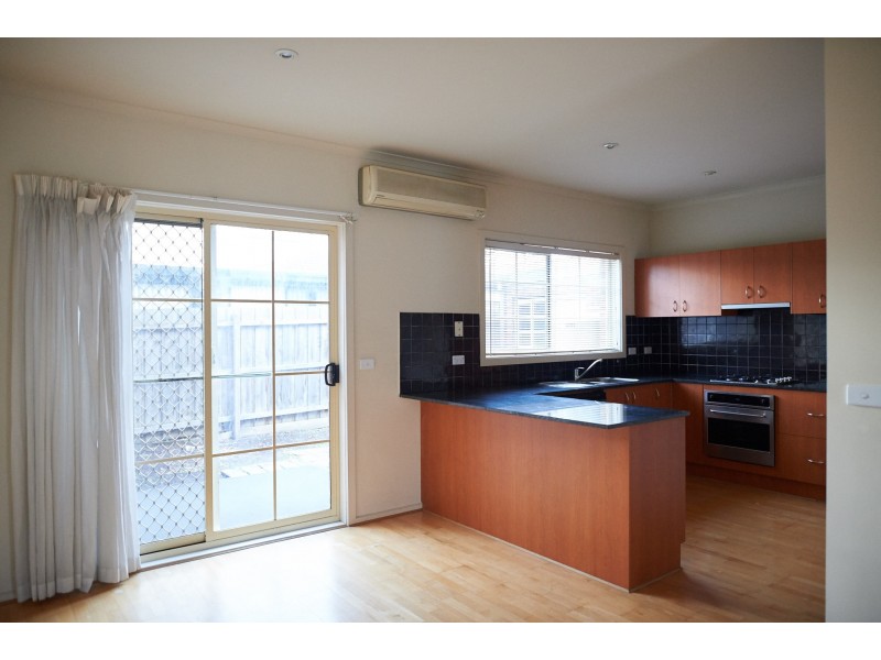 9/20 Kensington Place, Wantirna South VIC 3152