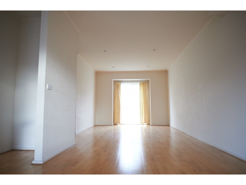 9/20 Kensington Place, Wantirna South VIC 3152