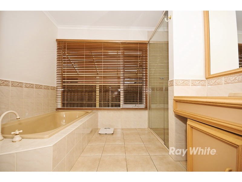 165 Argyle Way, Wantirna South VIC 3152