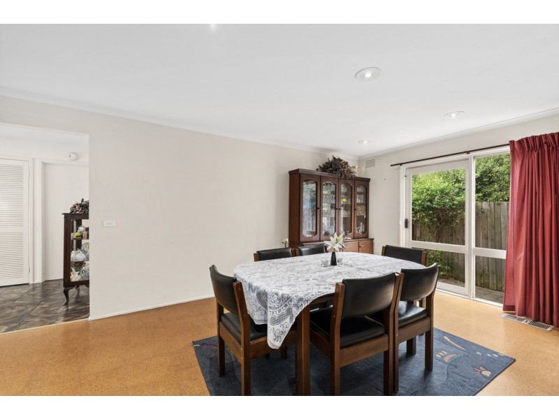 18 Piccadilly Avenue, Wantirna South VIC 3152