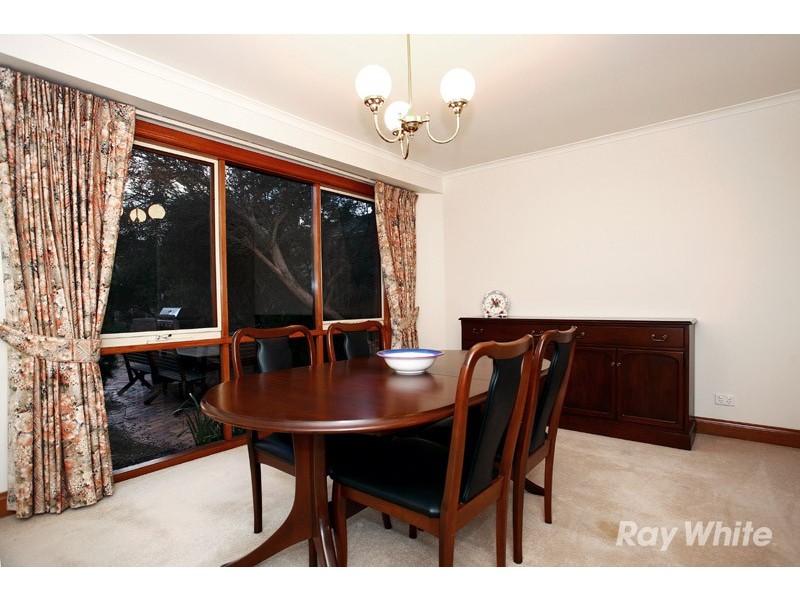 102 Amersham Drive, Wantirna VIC 3152