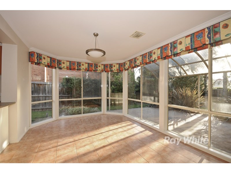 4 Noel Court, Wantirna South VIC 3152