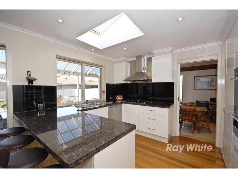 4 Reita Avenue, Wantirna South VIC 3152