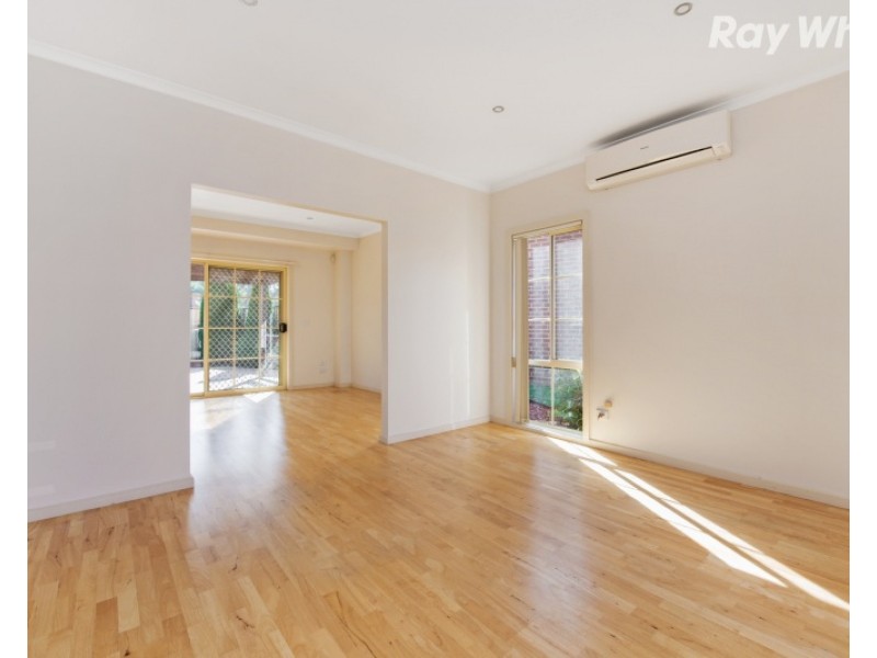 12/19 Earls Court, Wantirna South VIC 3152