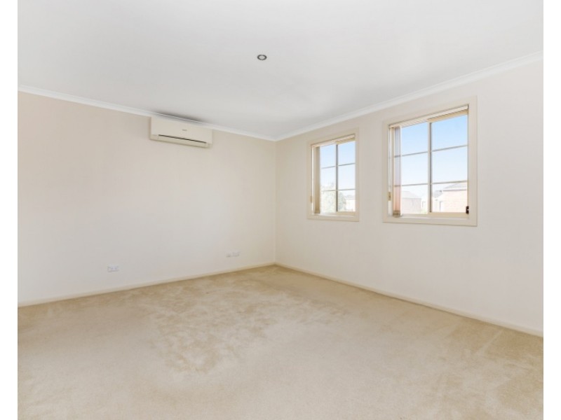 12/19 Earls Court, Wantirna South VIC 3152