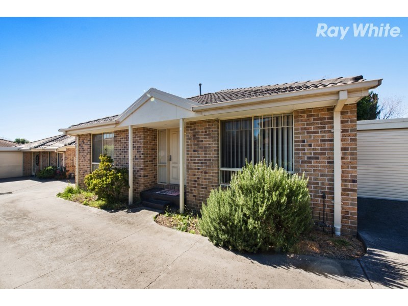 2/25 Farnham Road, Bayswater VIC 3153
