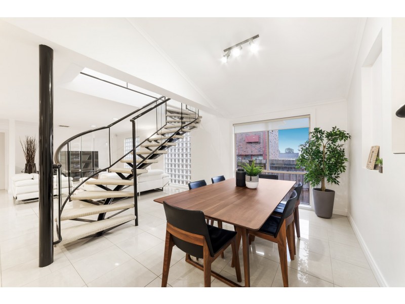 105 Cathies Lane, Wantirna South VIC 3152