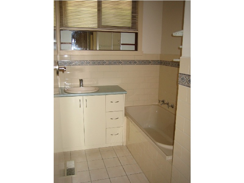 4 Berkley Street, Wantirna South VIC 3152