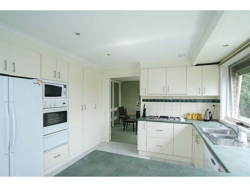 35 Helpmann Street, Wantirna South VIC 3152