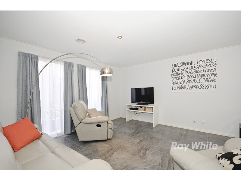 2/13 Somerset Street, Wantirna South VIC 3152