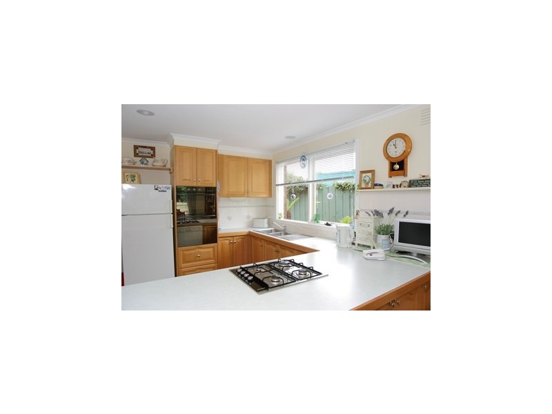 39 Mowbray Drive, Wantirna South VIC 3152