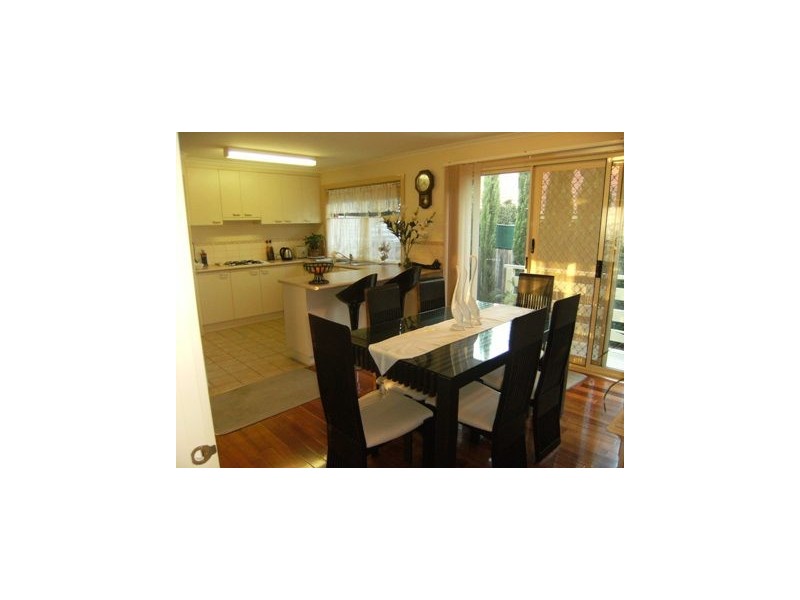 2/6 Carina Close, Wantirna South VIC 3152