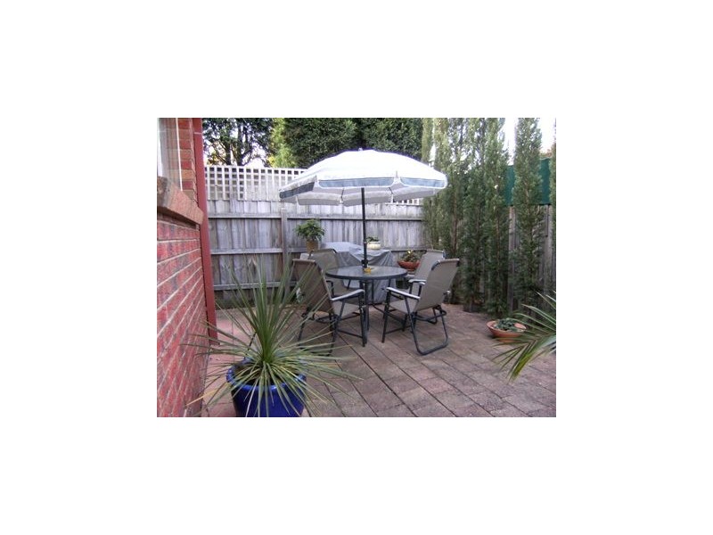 2/6 Carina Close, Wantirna South VIC 3152