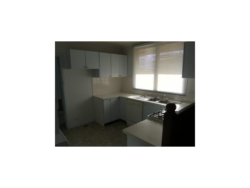 2 Kent Street, Knoxfield VIC 3180