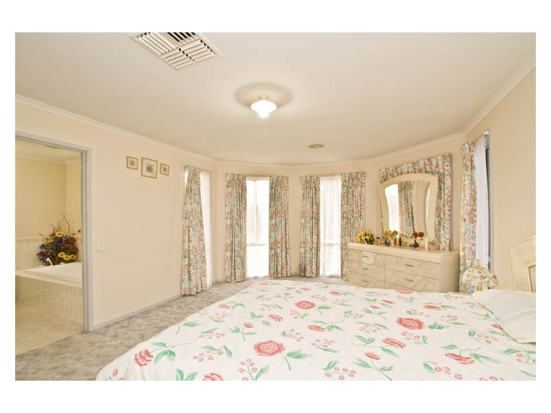 20 Earls Court, Wantirna South VIC 3152