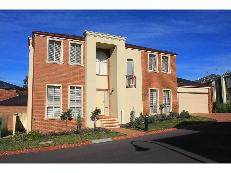 1  Cardwell Court, Ferntree Gully VIC 3156