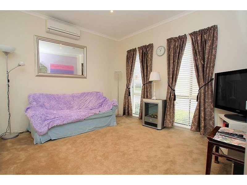 1  Cardwell Court, Ferntree Gully VIC 3156