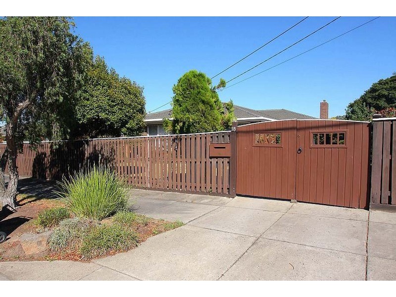 18 Roma Street, Scoresby VIC 3179