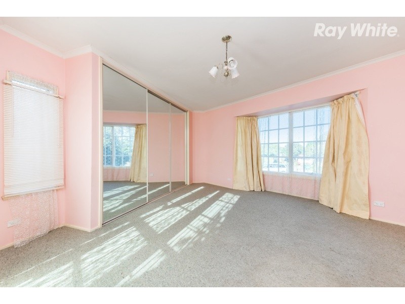 1 Coolomon Close, Wantirna South VIC 3152