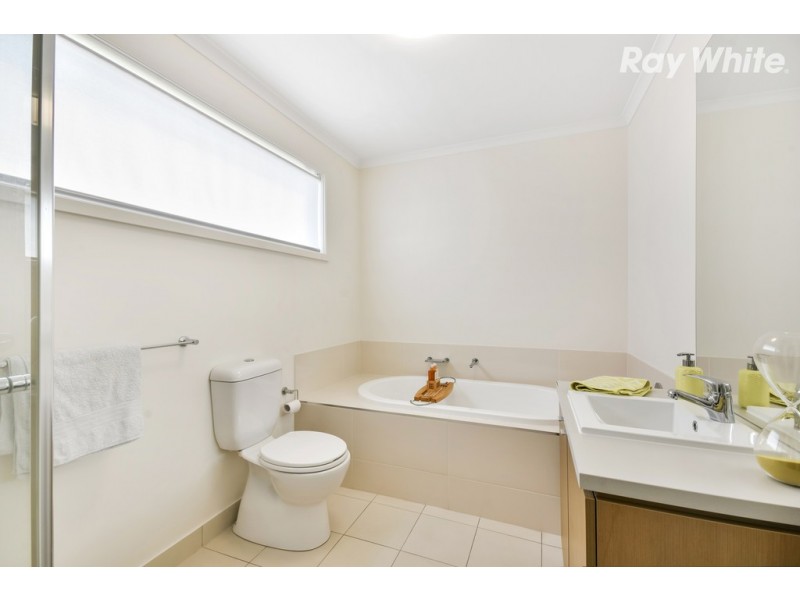 51 Bloom Avenue, Wantirna South VIC 3152