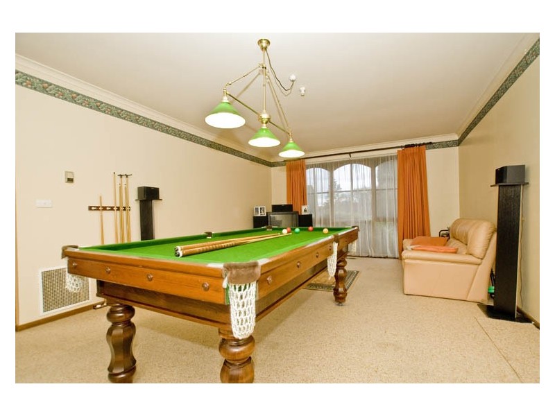 18 Rosalie Court, Wantirna South VIC 3152