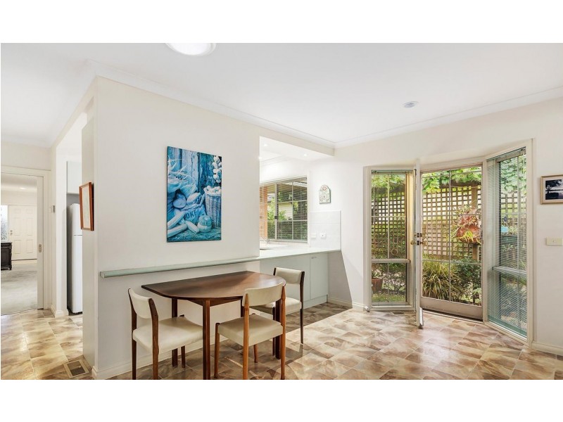 20 Swayfield Road, Mount Waverley VIC 3149