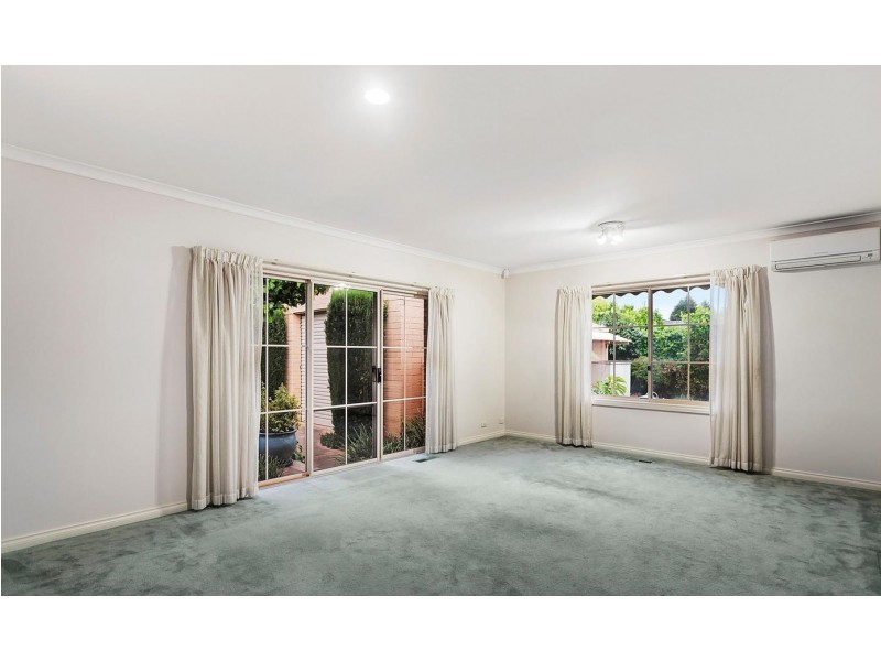 20 Swayfield Road, Mount Waverley VIC 3149